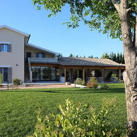 Novantasei Nocleg ze śniadaniem